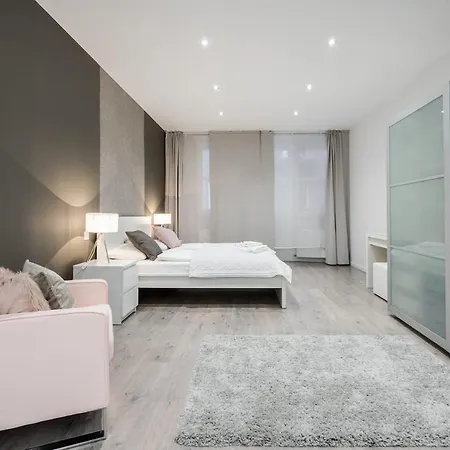 公寓 Bpr Calypso With A/c